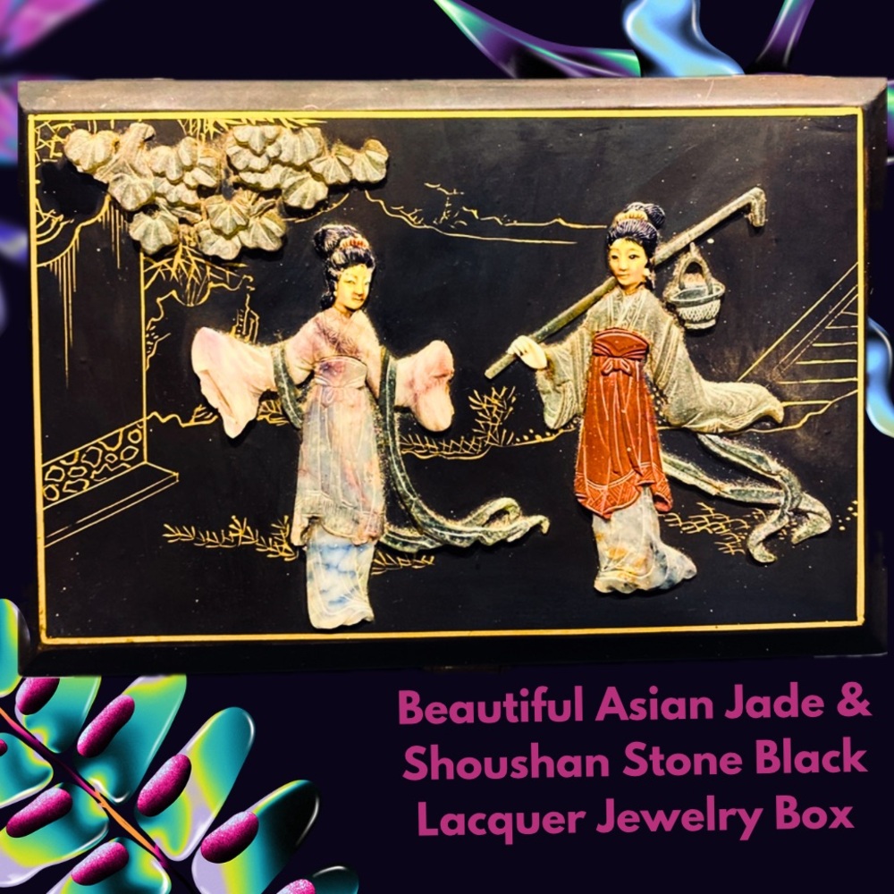Beautiful Chinese Ornate Carved Jade & Shoushan Stone Black Lacquer Jewelry Box